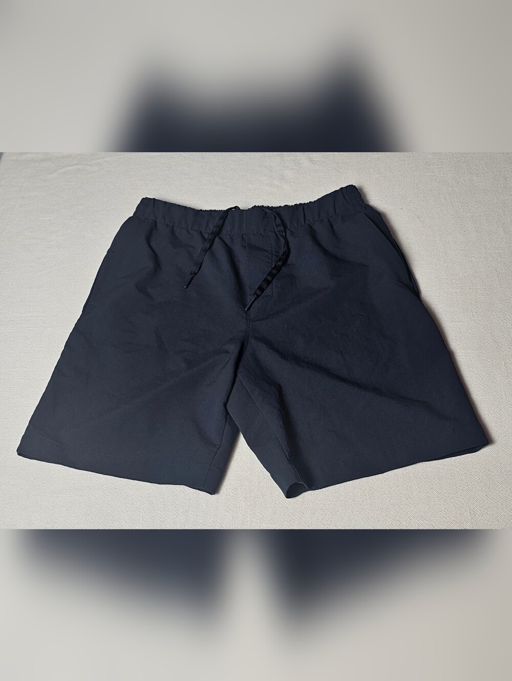 Lululemon Pace Breaker Linerless Short 7" Mens Size Small Navy Blue